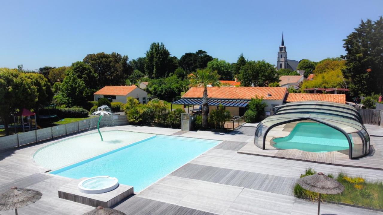 Camping Le Village De La Mer Les Moutiers Exterior photo